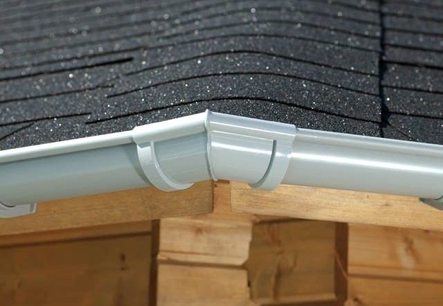 Your Year Round Guide to Gutter Maintenance