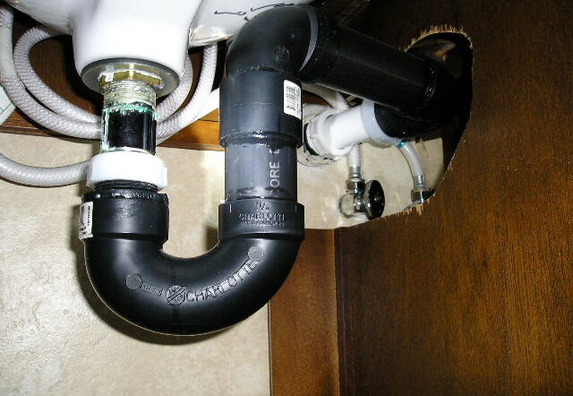Signs Your Pipes Need Repairs